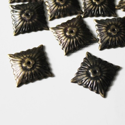 Заклепки декоративные - Квадраты, 24мм