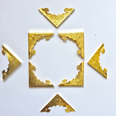 Набір металевих кутиків, колір золото, 4х40мм, 4 шт.