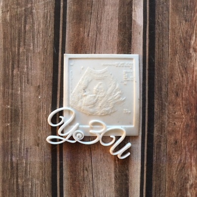 Пластикова прикраса від E.В.A - УЗД, біла, 3x3,3 см, 1 шт.