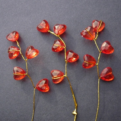 Веточка с кристаллами-сердечками, цвет красный, 1 шт.