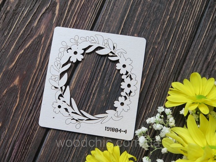 Чипборд Вінок з квіточками від WOODchic, 9x10 см