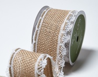 Лента из мешковины с кружевом Wired burlap w/ Lace Edge  Natural, ширина 3.8 см, длина 90
