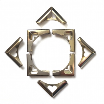 Уголки для альбомов с сердечком, 22х22х5 мм цвет серебро, 4 шт.