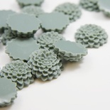 Кабашон "Квітка", колір сірий, розмір 21 мм, 1шт.