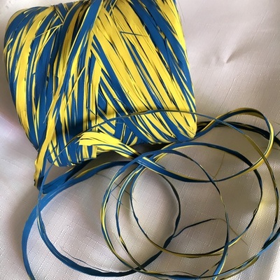 Рафія натуральна, колір жовто-блакитний, 1 метр