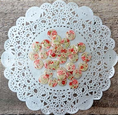 Ґудзики пластикові від ScrapBerryʼs - шеббі, 6 мм, 30 шт.