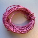 Вощений шнур, рожевий, 1,5 мм, 5 метрів