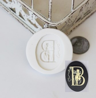 Силіконова форма (молд) - Камея з літерою "В", розмір: 29.9x40 мм