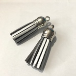 Подвеска - Кисточка из замши с серебристым наконечником, 35х10 мм, цвет серебряный