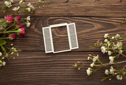 Чипборд від WOODchic - "Вікно зі ставнями 2", 8x6.7 см