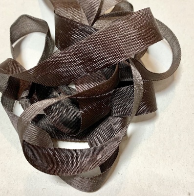 Лента Seam Binding Colonial Brown, ширина 14мм, длина 90см