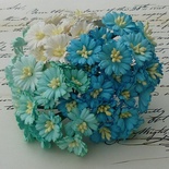 Маргаритки, цвет белый и оттенки голубого, диаметр - 25мм, 50 шт.