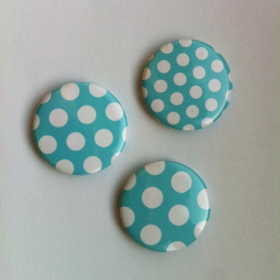 Скрап-значки (фишки). Голубые горошки №2, белый на голубом, 3шт., f33