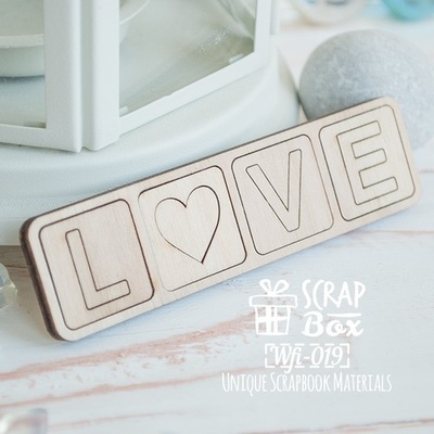 Дерев’яні фішки ScrapBox — напис Love у квадратиках Wfi-019