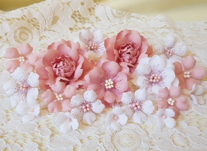 Набір квітів з тканини (18 шт.), рожево-білий, 1,5 см - 5 см