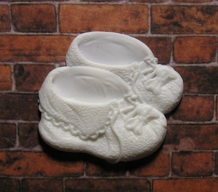 Дитячі черевики з пластику від E.В.A., 2, 5x2,5см, 1 шт.