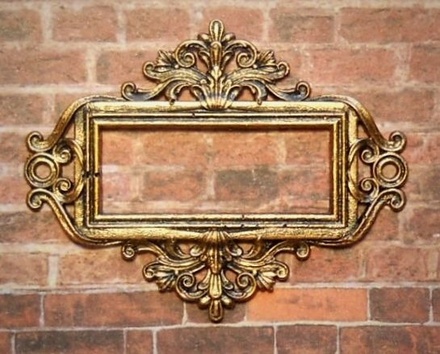 Пластикова рамка під золото від E.В.A., 5,6x4,3см