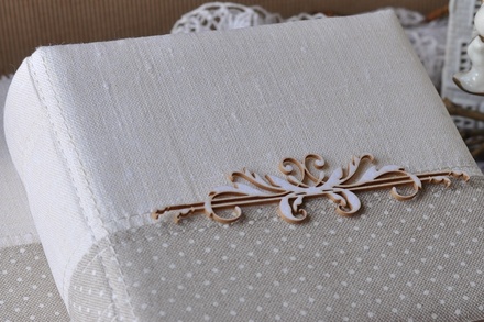 Альбом від Світлани Ковтун в клас. переплеті з тканин. обладинкою, льон комбін. гориз. піс.-сірий і молочний, 15x15см, 5 розворотів, відстань 7 мм