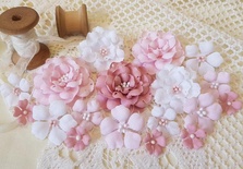 Набір квітів з тканини (18 шт.), 1,5 см - 4,5 см