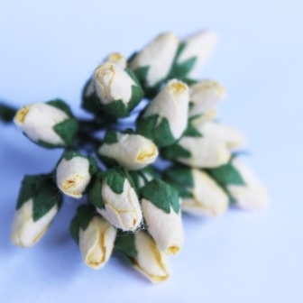 Бутончики троянд, діаметр бутончика 7 мм, колір блідо - жовтий, 20 шт.