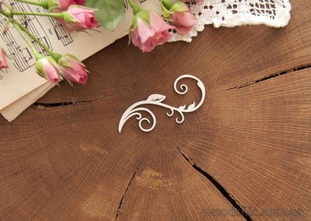 Чипборд от WOODchic - Завиток с листиком, 6x2.5 см