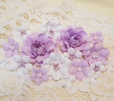 Набір квітів з тканини, бузково-білий, 1,5 см - 5 см (18 шт.)