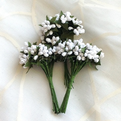 Гілочки з маленькими ягідками, білий колір, 1 пучок з 12 штук