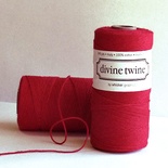 Бавовняний шнур від Divine Twine - Red Solid, 1 мм, колір червоний, 1м