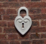 Пластиковий замочок від E.В.A., 2,5x1,6cм