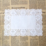 Паперова мереживна прямокутна серветочка з візеруноком "Квітка", 23x16 см, 10 шт.
