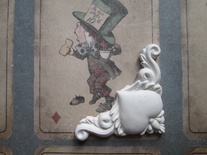 Гипсовое украшение - Уголок с сердечком большой, 3,5х3,4 см