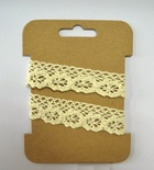 Мереживна стрічка бавовняна від ScrapBerryʼs, кремова. Розміри: 2,5см х 2м