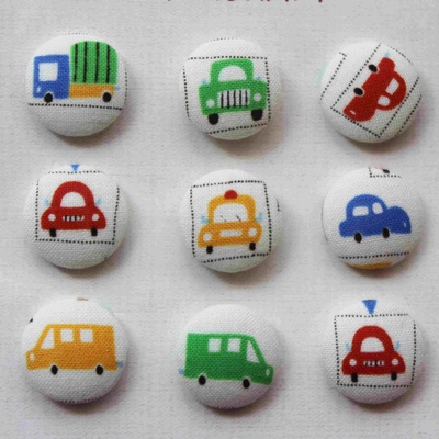 Тканевые пуговицы от  Allmacraft - серия Машинки, диаметр 2 см, 9 штук