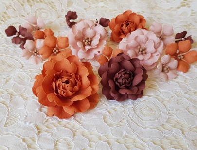 Набір квітів з тканини (18 шт.), гарбузовий, 2,5 см - 5 см