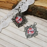 Епоксидна прикраса в металевій оправі від Євгенія Курдібановська ТМ - Снігурі