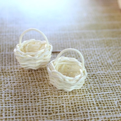 Корзинка маленькая, мини, цвет песочный, 1 шт. 2 см