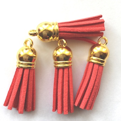 Подвеска - Кисточка из замши с золотым наконечником, 35х10 мм, цвет коралловый