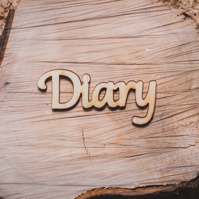 Деревʼяна вирубка від Вензелик - Напис "Diary", 68x33 мм