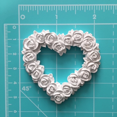 Гипсовое украшение от Е.В.A.- Сердечко, 5.2х5.4см