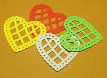 Высечки от Gallery Tools - Сердечки цветные № 1, 4 шт., размер: 4,3х4,3 см, 4 цвета