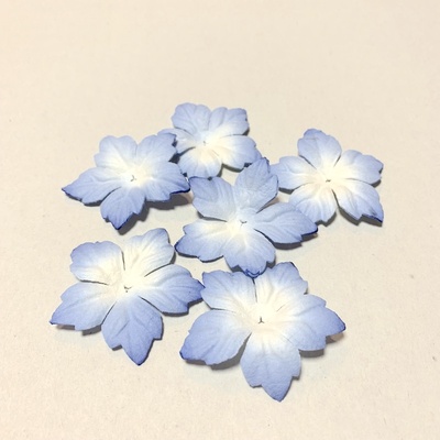 Блакитні квіти з гострими пелюстками, 20 шт.