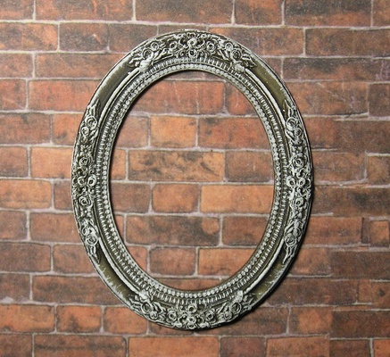 Гіпсова овальна міні-рамочка з патинуванням від E.В.A., 5.6x4.5см