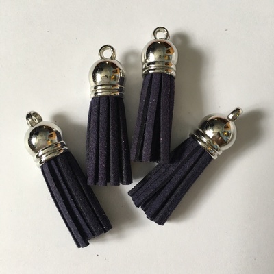 Подвеска - Кисточка из замши с серебристым наконечником, 35х10 мм, цвет темно-синий