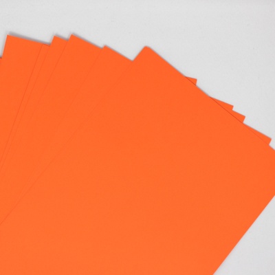 Двосторонній аркуш паперу, колір помаранчевий, розмір А4, 120г.кв