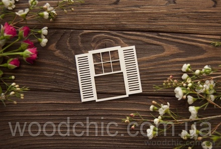 Чипборд Вікно зі ставнями 1 від WOODchic, 7x8см
