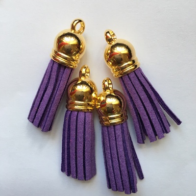 Подвеска - Кисточка из замши с золотым наконечником, 35х10 мм, цвет фиолетовый