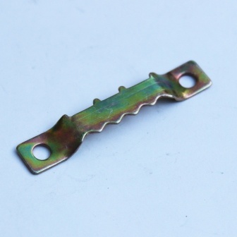 Крокодил для рамок, колір нікель 42х7мм, 1 деталь