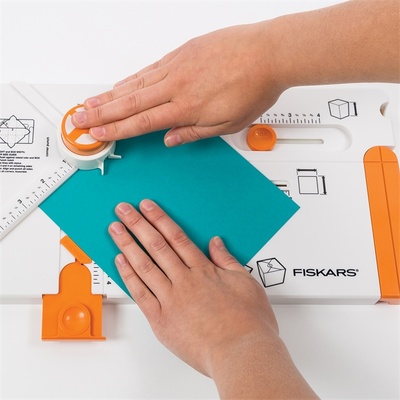 Дошка для виготовлення коробок, конвертів, бантів Fiskars Box Maker Gifting Board