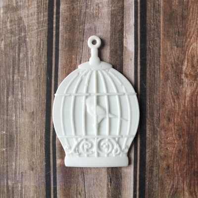 Клітка з білого пластику від E.В.A., висота 5см, 1 шт.