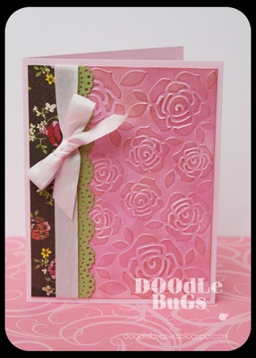 Картон с тиснением - Розы, 14,6 х 10,8 см, цвет белый с оттенком слоновой кости, 5 штук